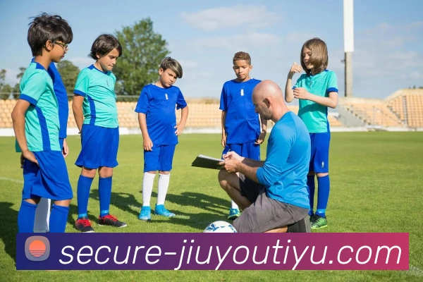 中国足球大亨的崛起与挑战：如何重塑中国足球的未来与梦想